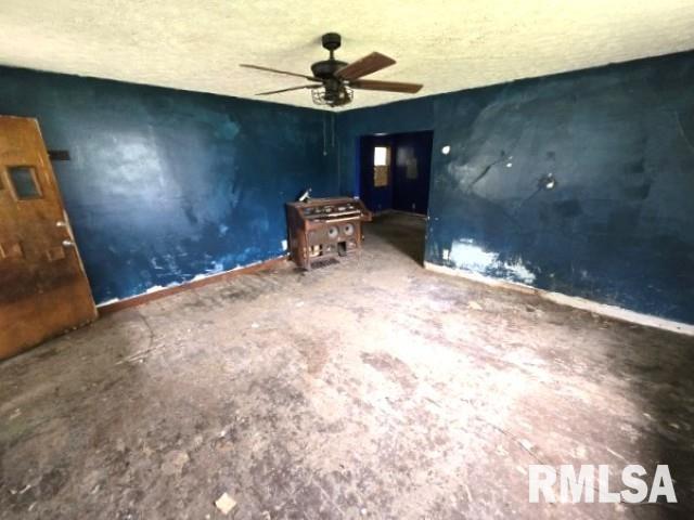 629 S 18th St, Mount Vernon, IL 62864 - photo 16