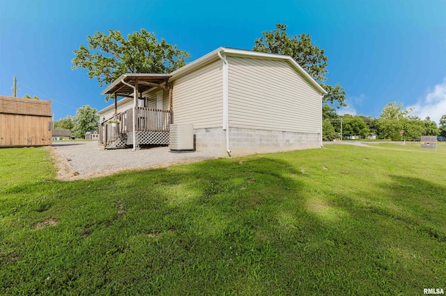 11149 Crenshaw Rd, Marion, IL 62922 - view of home's exterior featuring a yard and crawl space