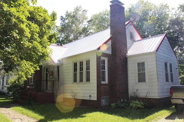 303 N Indiana Ave, Salem, IL 62881 - photo 1
