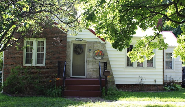 303 N Indiana Ave, Salem, IL 62881 - photo 2