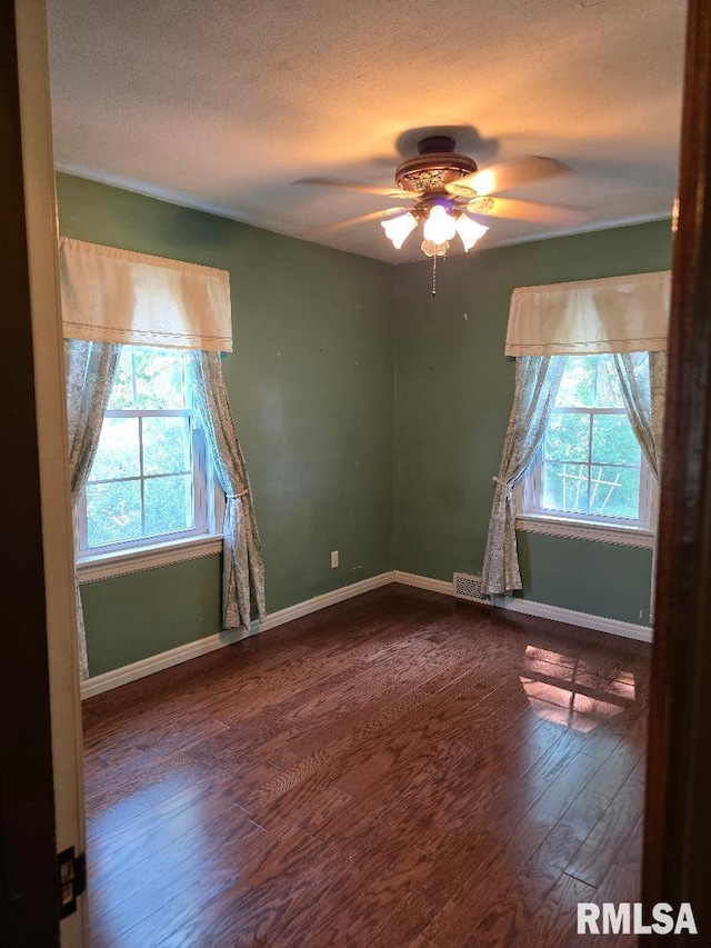 303 N Indiana Ave, Salem, IL 62881 - photo 24