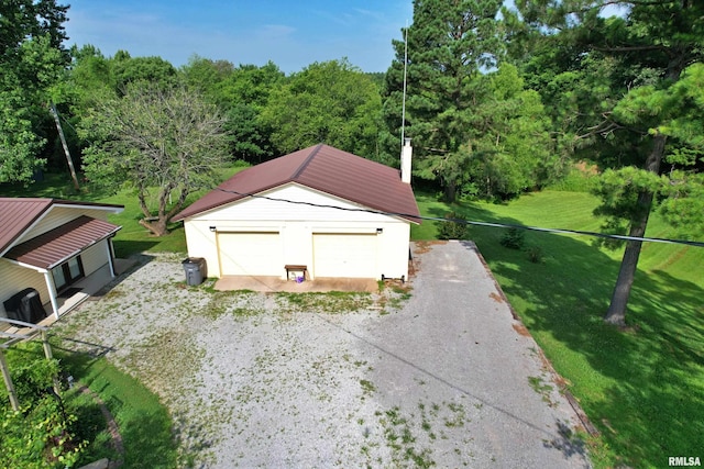 4139 Altenberger Rd, Metropolis, IL 62960 - view of detached garage