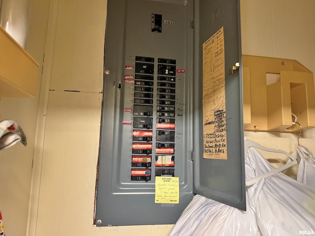 4139 Altenberger Rd, Metropolis, IL 62960 - utility room with electric panel