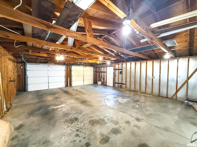 202 Flora Ave, Flora, IL 62839 - view of garage