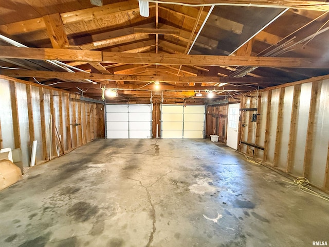 202 Flora Ave, Flora, IL 62839 - view of garage