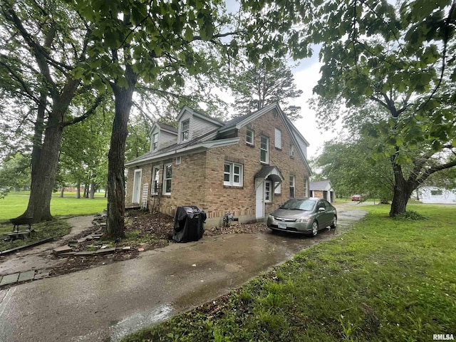 906 S Elizabeth St, Carbondale, IL 62901 - photo 2