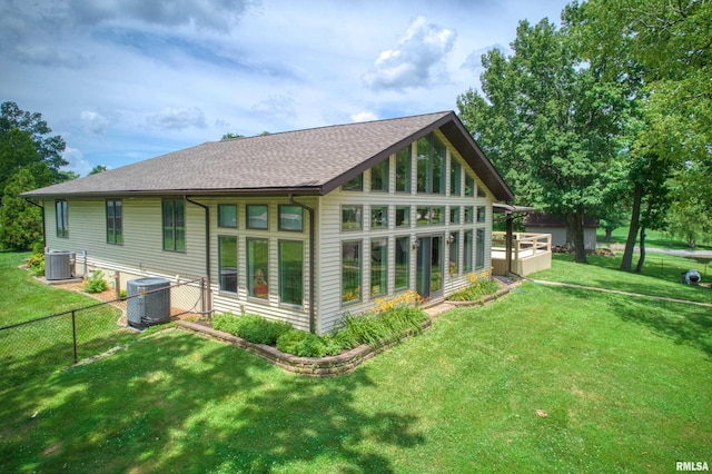 1382 Nicklaus Ln, Marion, IL 62959 - rear view of property with roof with shingles