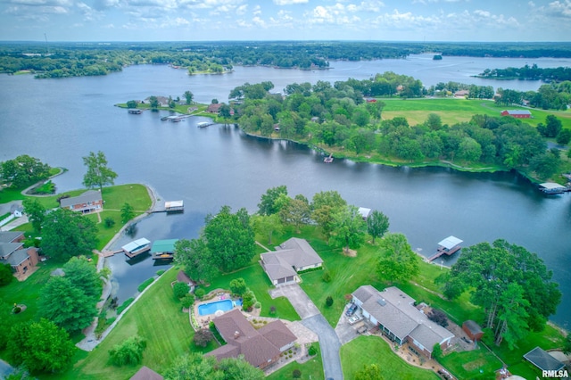 1382 Nicklaus Ln, Marion, IL 62959 - aerial overview of property's location featuring a nearby body of water