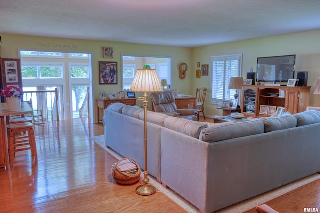1382 Nicklaus Ln, Marion, IL 62959 - living area featuring wood finished floors