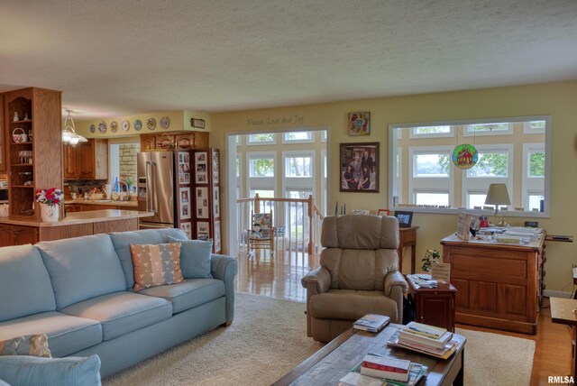 1382 Nicklaus Ln, Marion, IL 62959 - living room featuring a textured ceiling