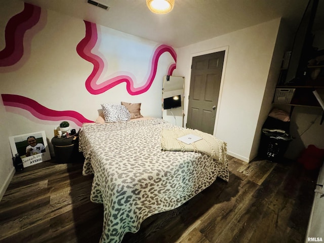348 Medlin Rd, Walnut Hill, IL 62893 - bedroom with wood finished floors and baseboards
