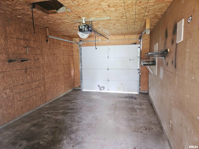 1605 E Pickett Ln, Marion, IL 62959 - garage with a garage door opener