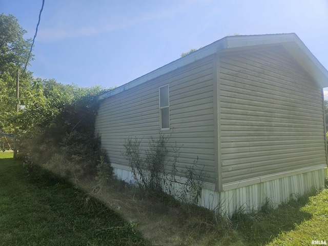 120 E 1st St, Bonnie, IL 62816 - view of side of home