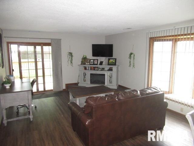 209 N 8th St, Herrin, IL 62948 - photo 11