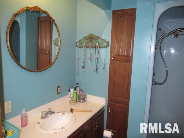 209 N 8th St, Herrin, IL 62948 - photo 25