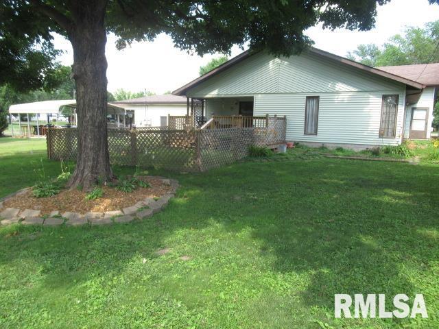 209 N 8th St, Herrin, IL 62948 - photo 32