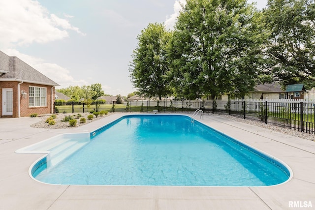 1506 Gleneagle Dr, Marion, IL 62959 - view of swimming pool featuring a fenced backyard and a patio
