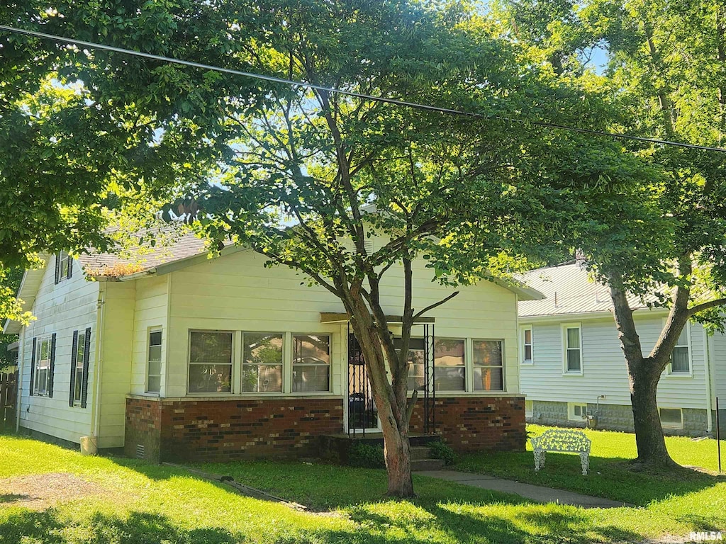 242 Missouri St, Pinckneyville, IL 62274 - photo 1