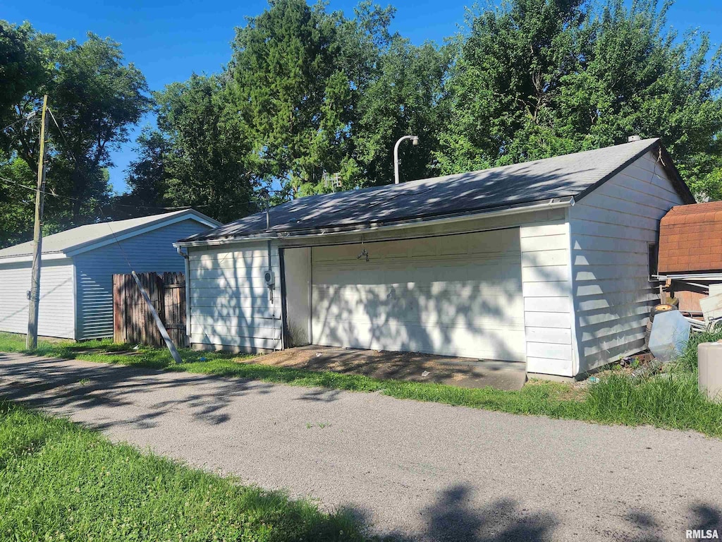 242 Missouri St, Pinckneyville, IL 62274 - photo 2