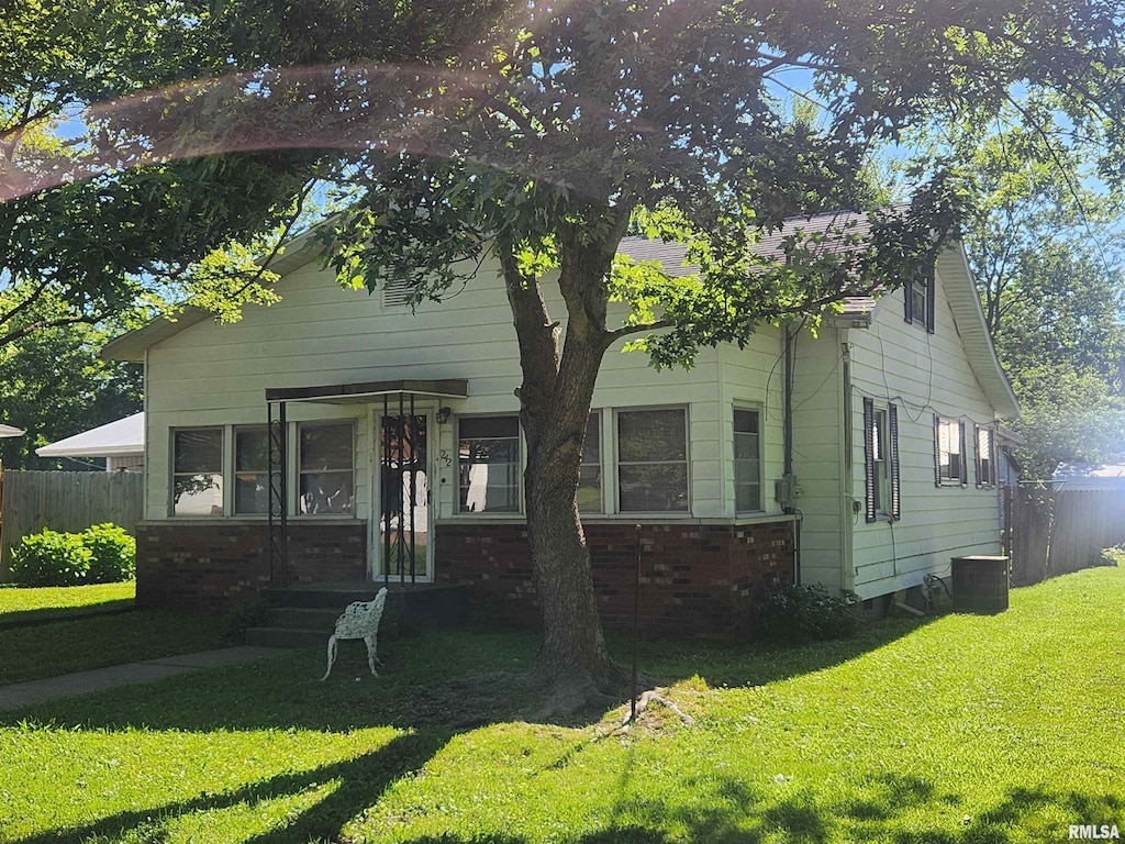 242 Missouri St, Pinckneyville, IL 62274 - photo 4