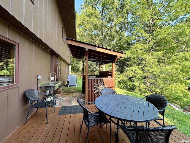 304 May Apple Ln, Carbondale, IL 62903 - wooden terrace with outdoor dining space