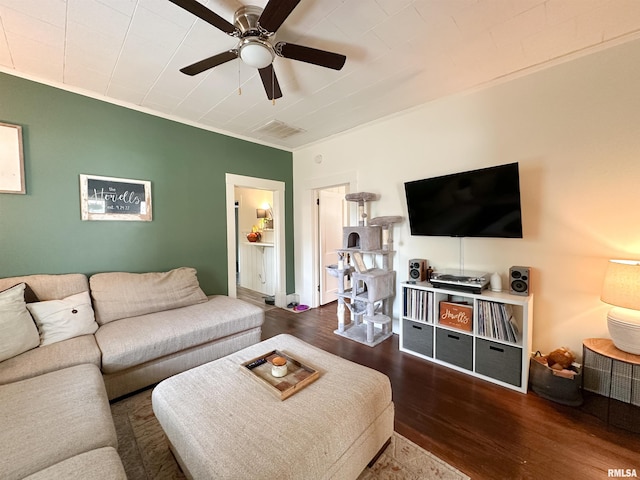 817 W Hendrickson St, Marion, IL 62959 - living area featuring wood finished floors, ceiling fan, and crown molding