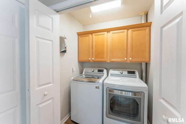 1600 S Eugene Ln, Marion, IL 62959 - laundry area with washing machine and dryer and cabinet space