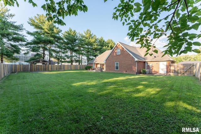 1600 S Eugene Ln, Marion, IL 62959 - view of fenced backyard