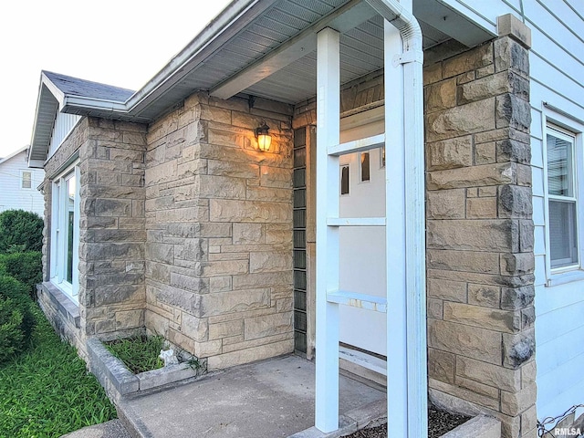 119 S 6th St SE, Clay City, IL 62824 - entrance to property with stone siding
