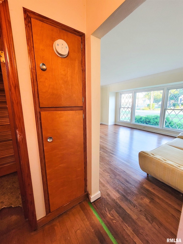 119 S 6th St SE, Clay City, IL 62824 - detailed view of wood finished floors and baseboards