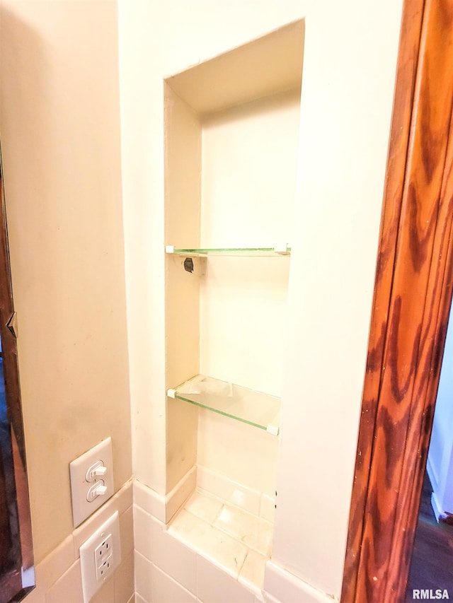 119 S 6th St SE, Clay City, IL 62824 - view of bathroom
