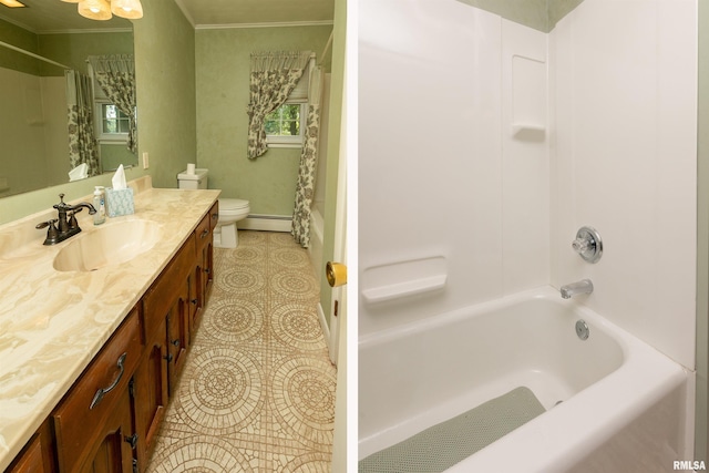 4341 Market Rd, Marion, IL 62959 - full bath with a baseboard heating unit, vanity, shower / bath combo with shower curtain, and ornamental molding