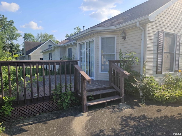 1905 N Dawn Dr, Marion, IL 62959 - view of wooden terrace