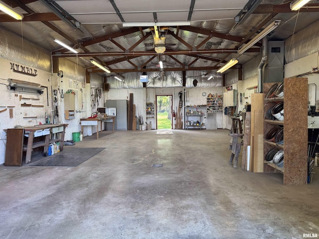 1308 Shawnee Trl, Carterville, IL 62918 - garage featuring a workshop area