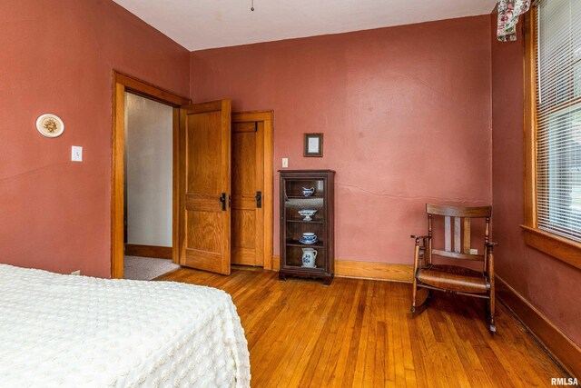 2011 Logan St, Murphysboro, IL 62966 - bedroom featuring hardwood / wood-style flooring and baseboards