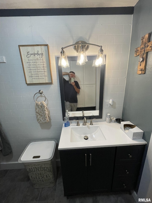 204 Oak St, Odin, IL 62870 - bathroom with vanity