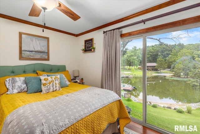 468 Clifty Heights Dr, Marion, IL 62959 - bedroom with ornamental molding, wood finished floors, a water view, and a ceiling fan