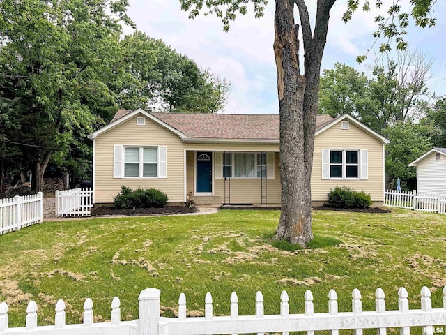 501 Cedar Creek Rd, Makanda, IL 62958 - single story home with a fenced front yard and a porch