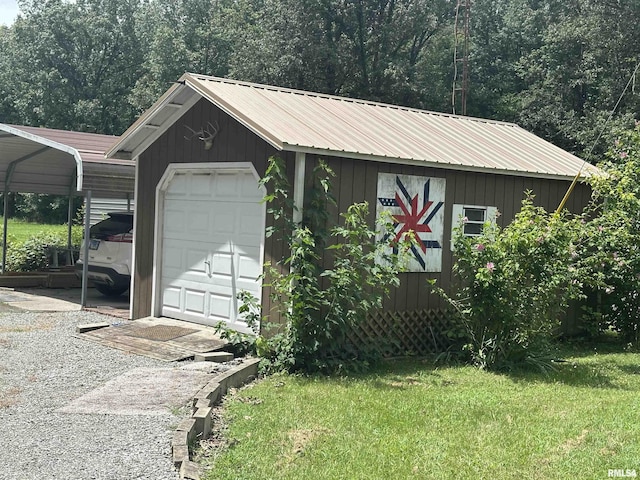 11382 Petroff Rd, Benton, IL 62812 - garage with a detached garage