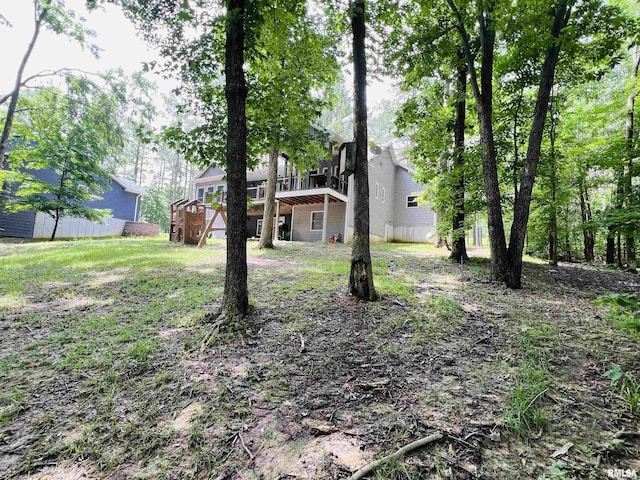 65 Stony Pt, Goreville, IL 62939 - view of yard with a deck