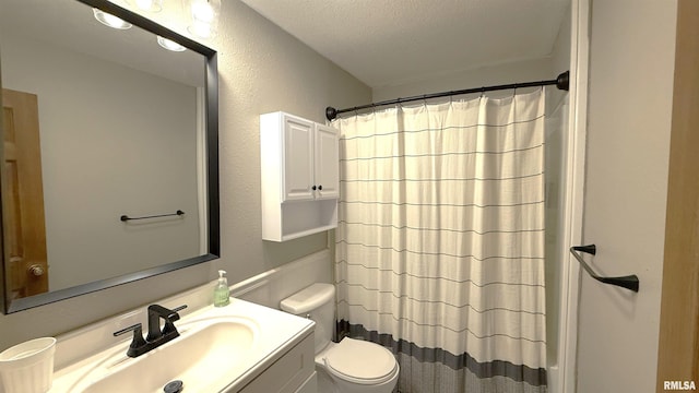 1409 Rig, Salem, IL 62881 - bathroom with vanity, a textured ceiling, and curtained shower