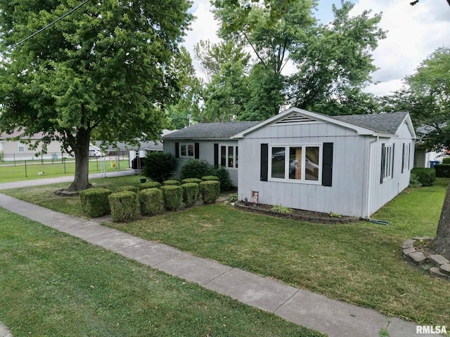 402 N Commercial St, Benton, IL 62812 - photo 5