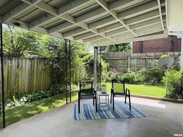 510 Morgan St, Anna, IL 62906 - fenced backyard with a patio