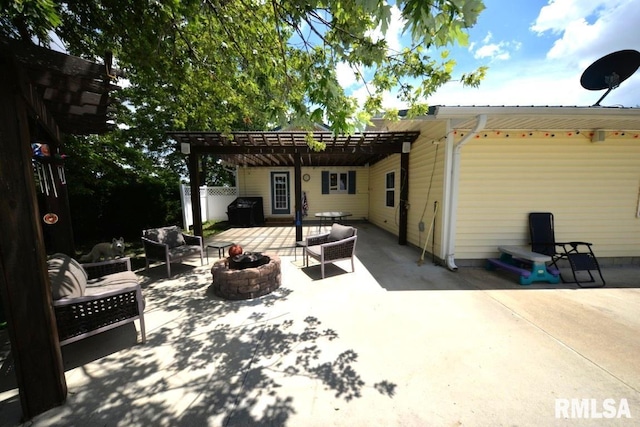 793 County Road 635 E, Wayne City, IL 62895 - rear view of house featuring an outdoor hangout area, a pergola, and a patio