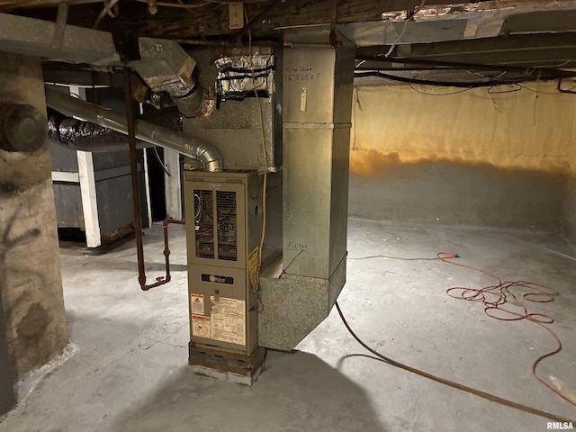 415 S 4th St, Mount Vernon, IL 62864 - unfinished below grade area with heating unit