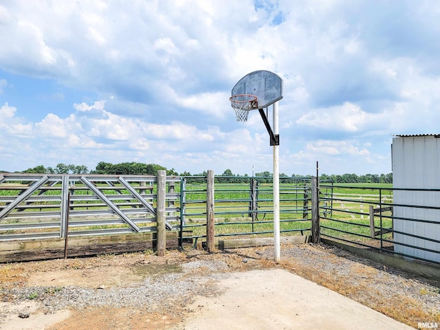 232 Palm Ln, Flora, IL 62839 - gate with a rural view