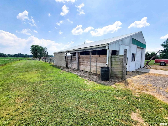 232 Palm Ln, Flora, IL 62839 - view of outdoor structure with an exterior structure