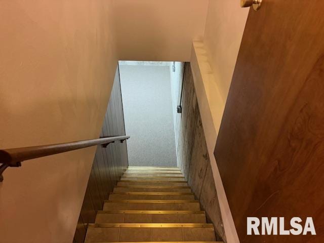 15944 Moellers Rd, Marion, IL 62959 - view of staircase
