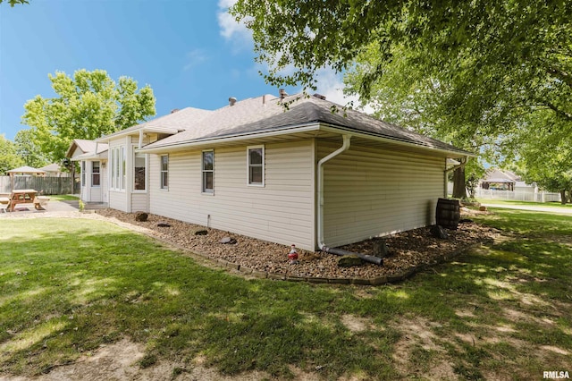 11823 Taylor Dr, Marion, IL 62959 - back of property with roof with shingles and a patio