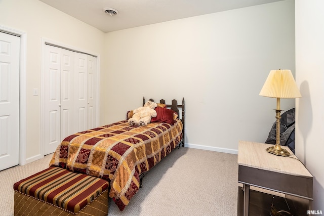 1002 Villa Ct, Carbondale, IL 62901 - bedroom featuring carpet and a closet